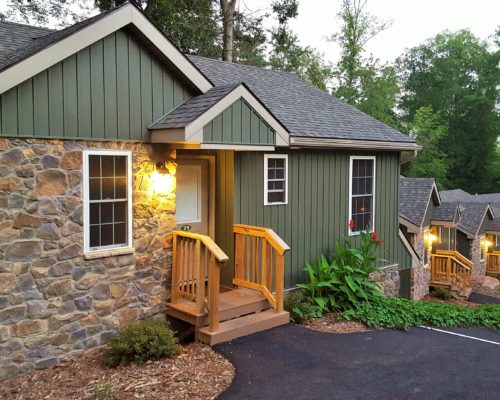 Cabins_Summer_Cozy
