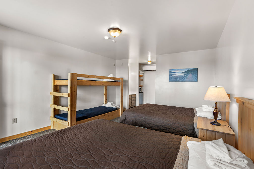 Lodge Room Overnight Retreat 1